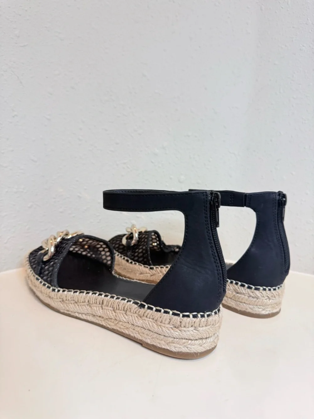 INC International Concepts black mesh